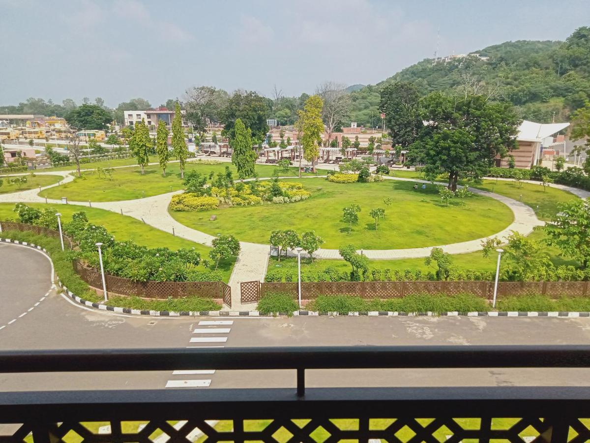 Kevadia Ramada Encore By Wyndham Statue Of Unity מראה חיצוני תמונה